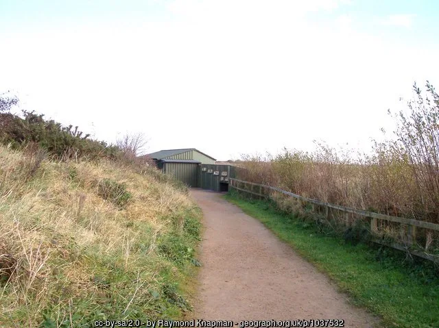 Sandgrounders’ bird hide and paths at RSPB Marshside